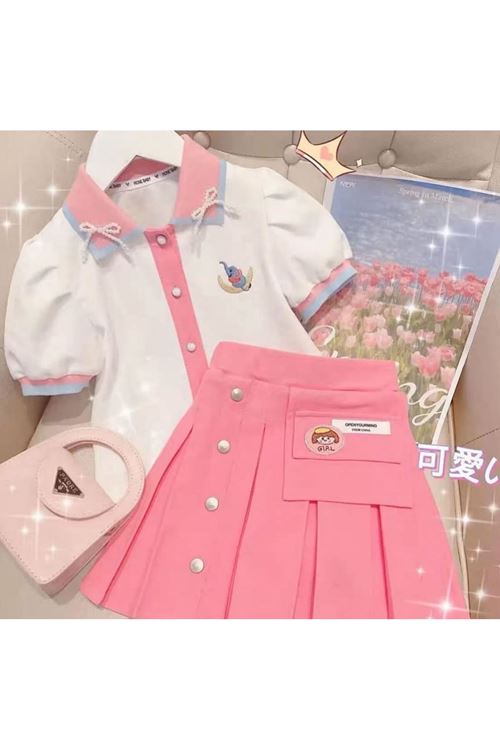 طفل بنت صيفية تنورة وقميص