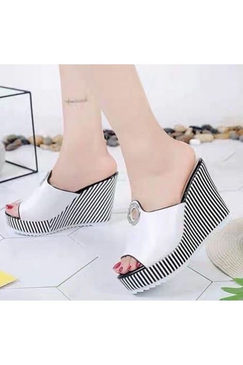 ‎الأحذية النسائية  الصيفية  شحاته