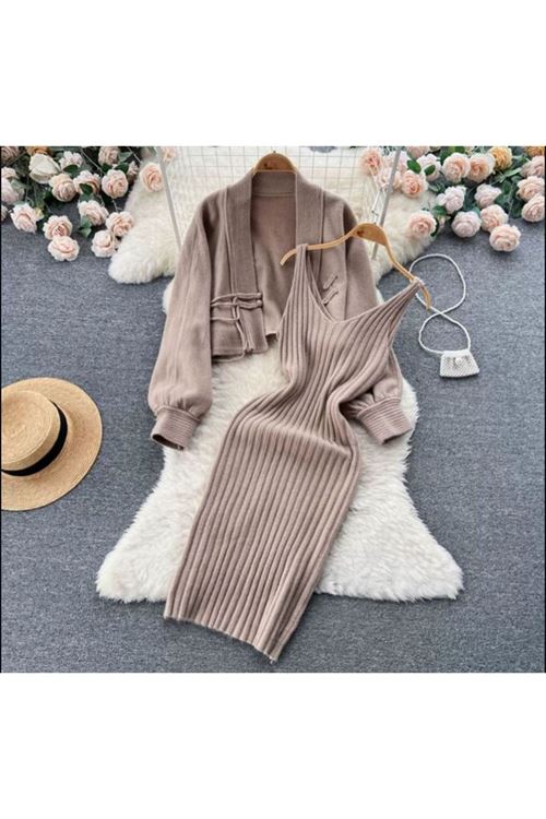 ملابس نسائية شتوية فستان