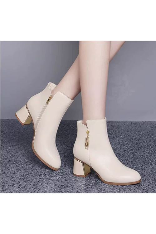 الأحذية النسائية الشتوية بوت قصير  كعب