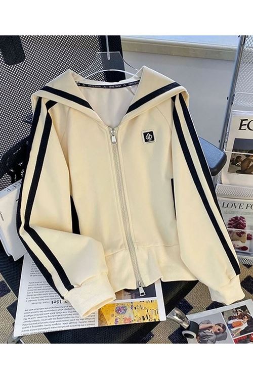 ملابس نسائية شتويه تراك