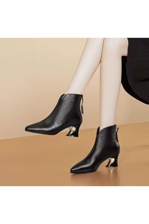 الأحذية النسائية الشتوية بوت قصير  كعب 