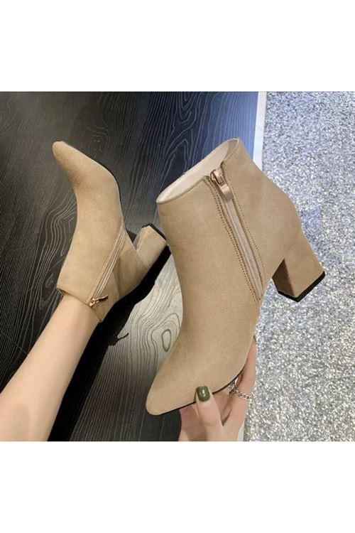 الأحذية النسائية الشتوية بوت قصير  كعب 