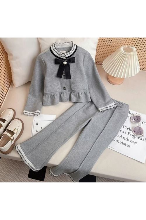 طفل بنت شتوية قاط