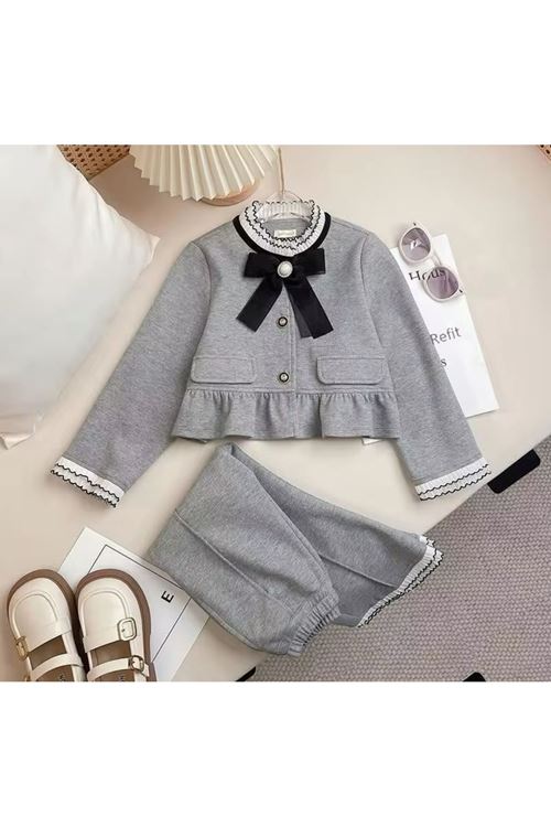 طفل بنت شتوية قاط