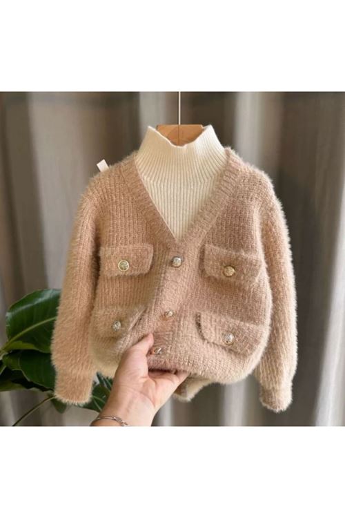 طفل بنت شتوية جاكيت