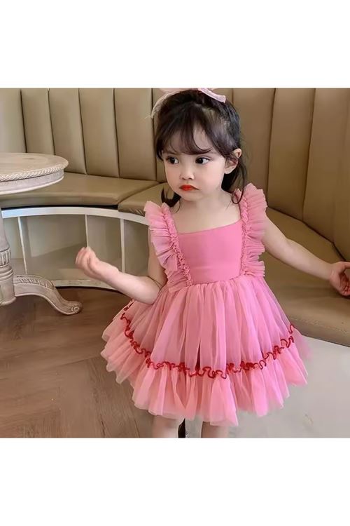 طفل بنت صيفية فستان