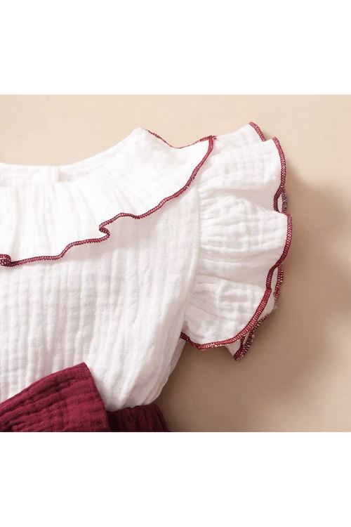 طفل بنت صيفية فستان