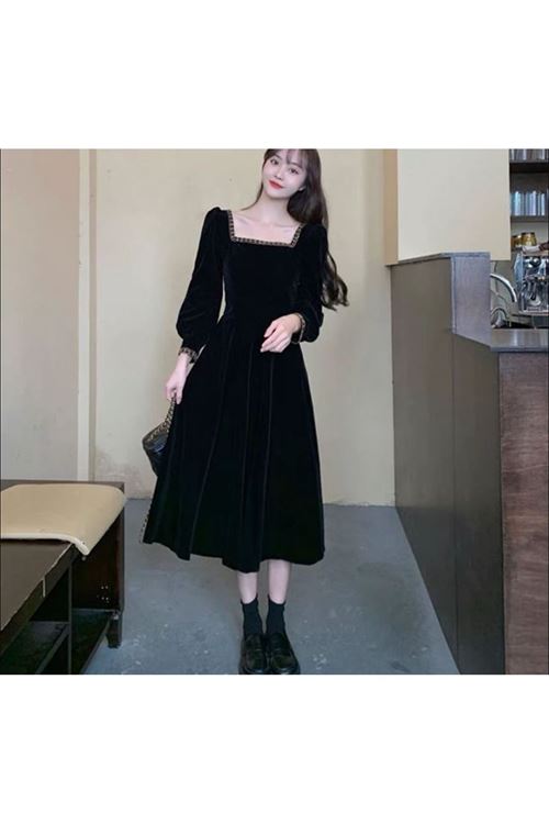 ملابس نسائية شتوية فستان