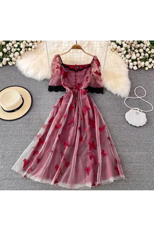 ملابس نسائية صيفية فستان