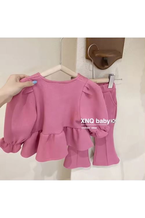 طفل بنت شتوية قاط