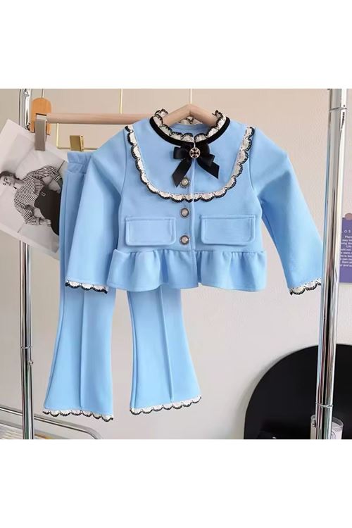 طفل بنت صيفية قاط