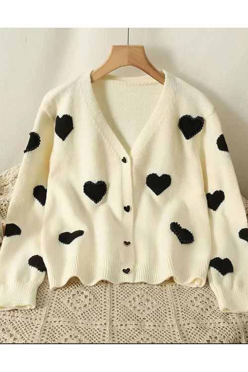 ملابس نسائية شتوية سترة صوف 