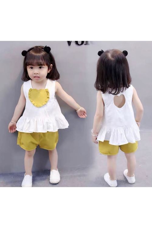 طفل بنت صيفية قاط