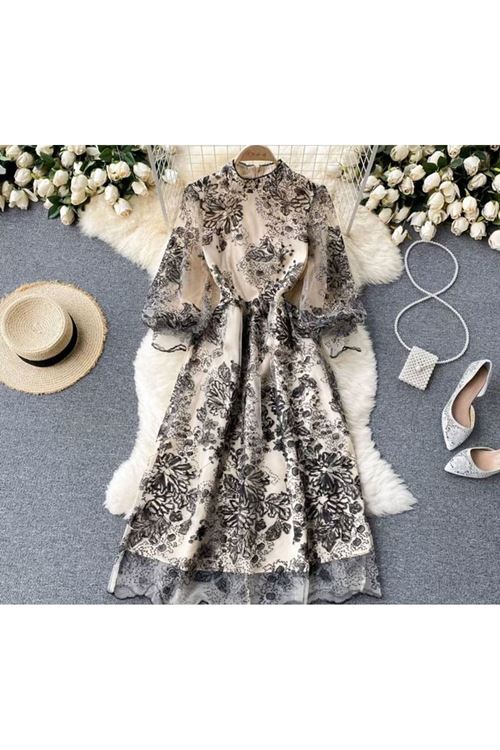 ملابس نسائية صيفية فستان