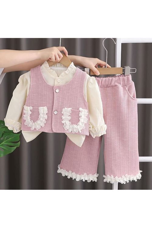 طفل بنت شتوية قاط