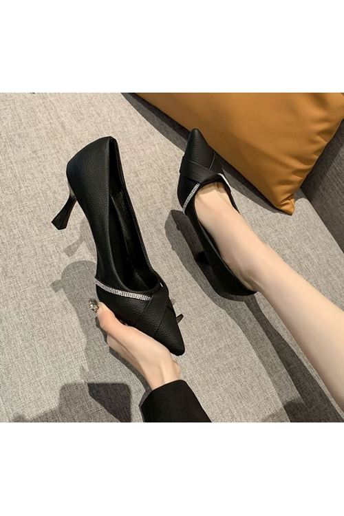 الأحذية  النسائية الصيفية حذاء كعب  