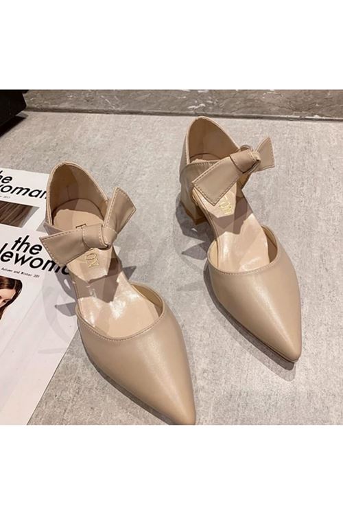 الأحذية  النسائية الصيفية كعب   