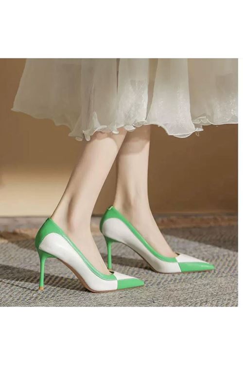 الأحذية  النسائية الصيفية  كعب  