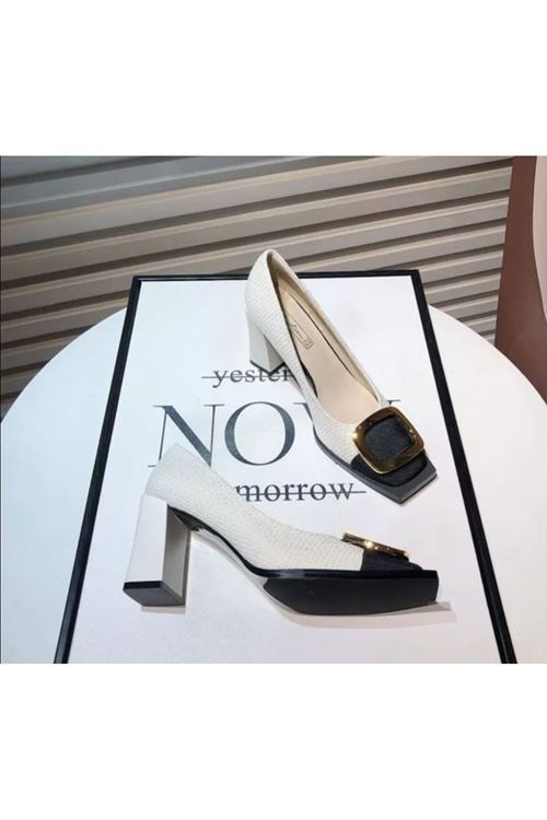 الأحذية النسائية الصيفية  كعب 