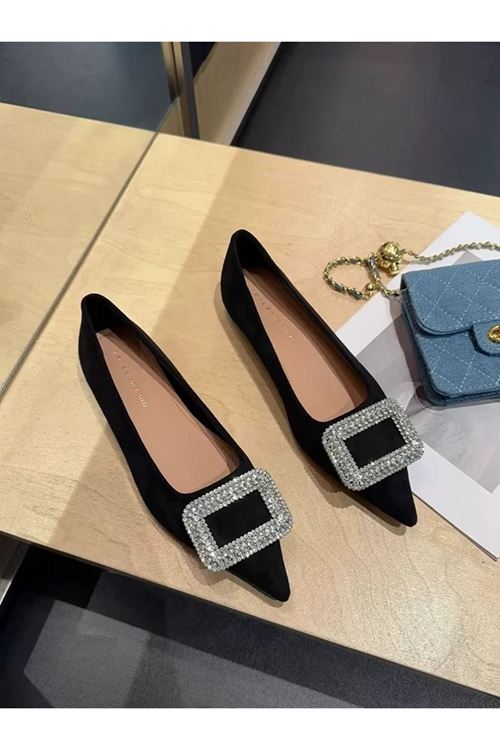 الأحذية النسائية الصيفية فلات 