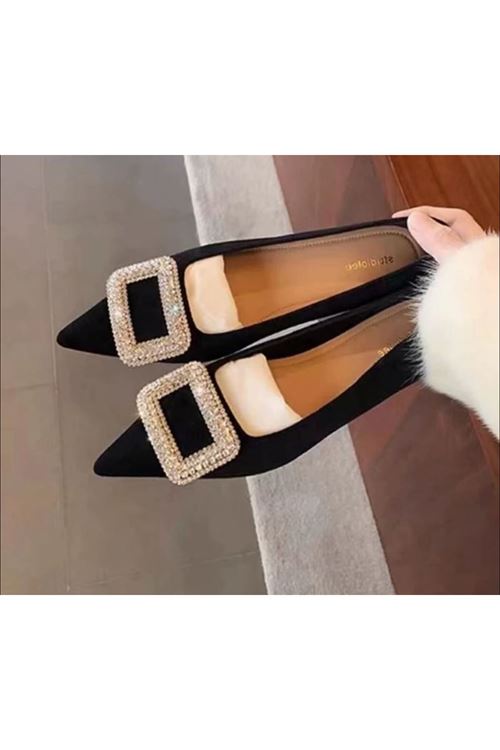 الأحذية النسائية الصيفية فلات 