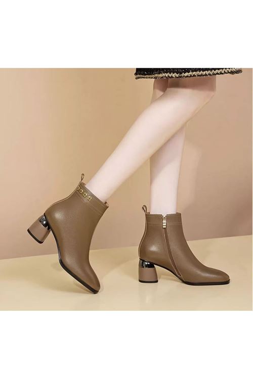 الأحذية النسائية الشتوية بوت قصير كعب  