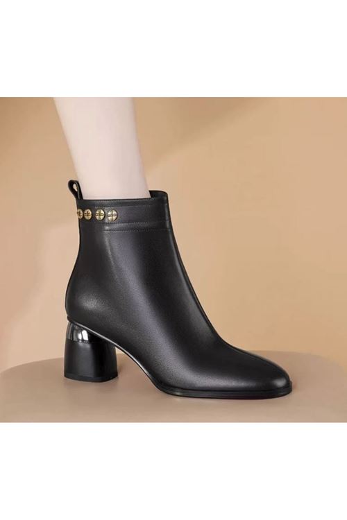 الأحذية النسائية الشتوية بوت قصير كعب  