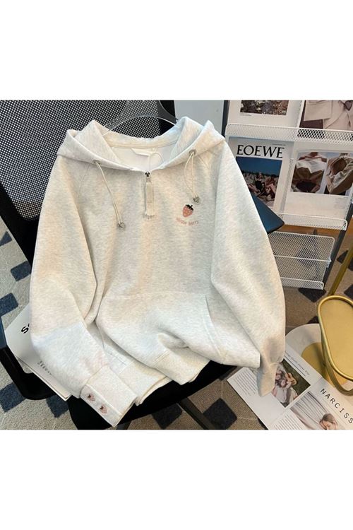 ملابس نسائية شتوية هودي