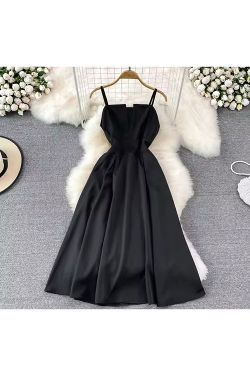 ملابس  نسائية صيفيّة فستان