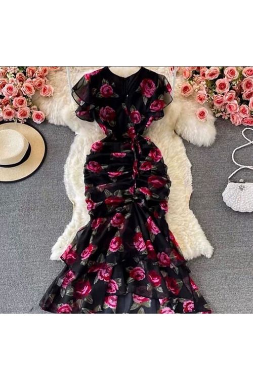 ملابس نسائية صيفية فستان