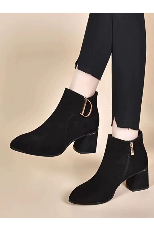 الأحذية النسائية الشتوية بوت قصير كعب  