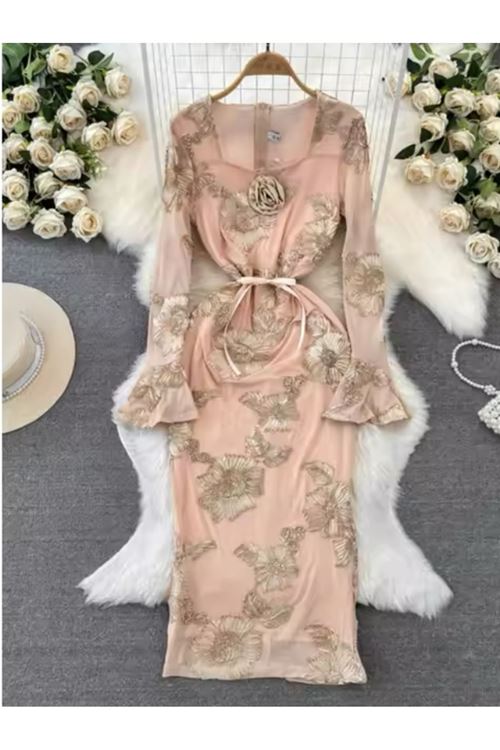 ملابس نسائية صيفية فستان