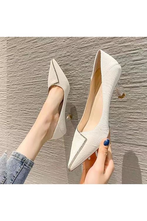 الأحذية النسائية الصيفية كعب