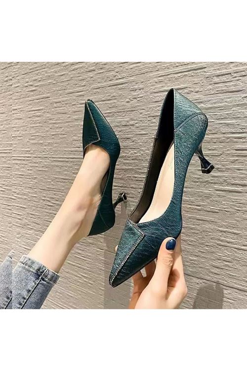 الأحذية النسائية الصيفية كعب