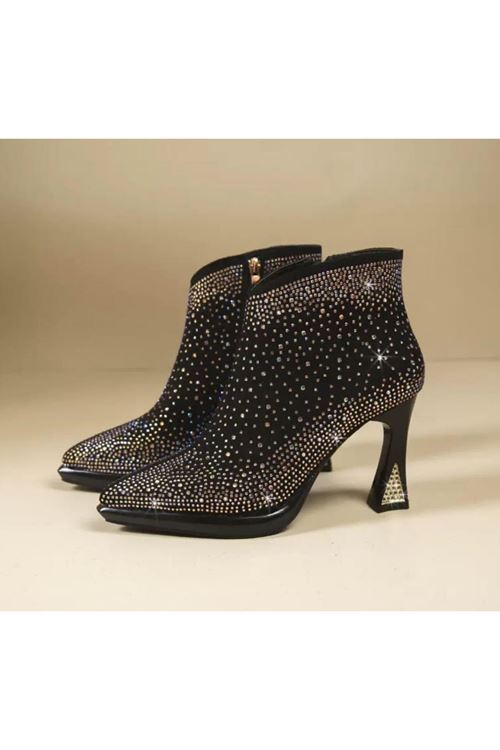 الأحذية النسائية الشتوية بوت قصير كعب   