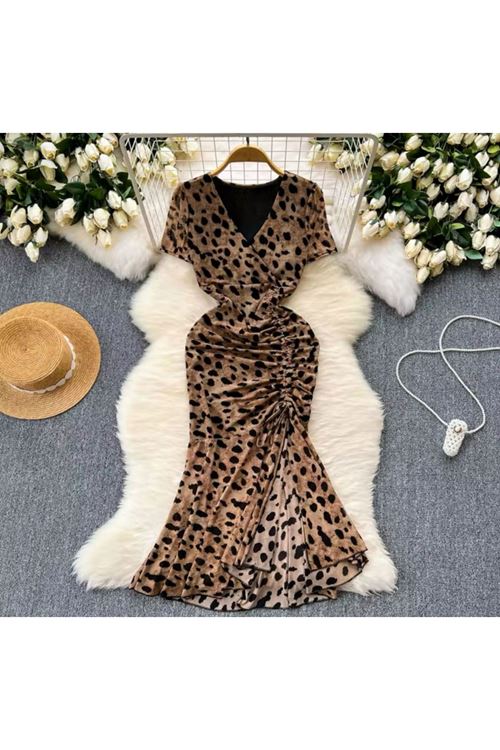 ملابس نسائية صيفية فستان