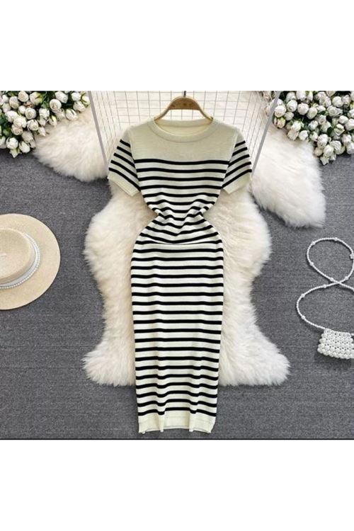 ملابس نسائية صيفية فستان