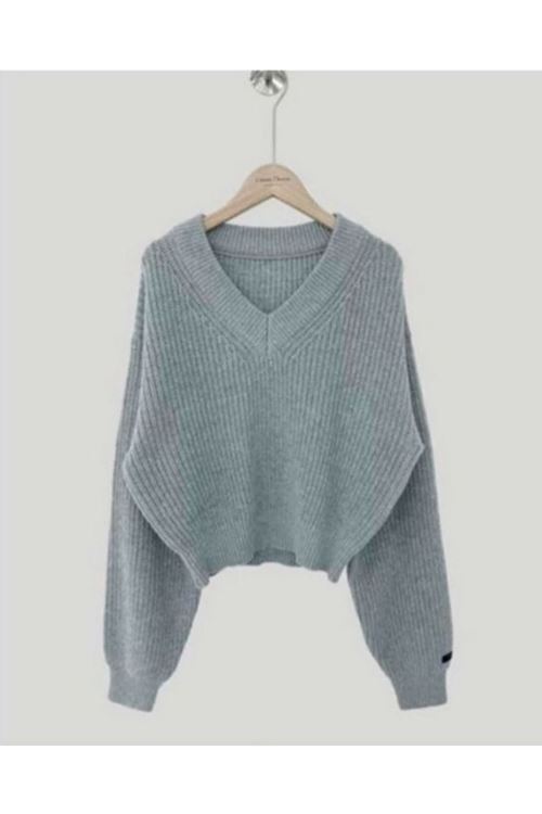 ملابس نسائية شتويه بلوز