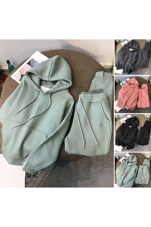 ملابس نسائية شتوية تراك