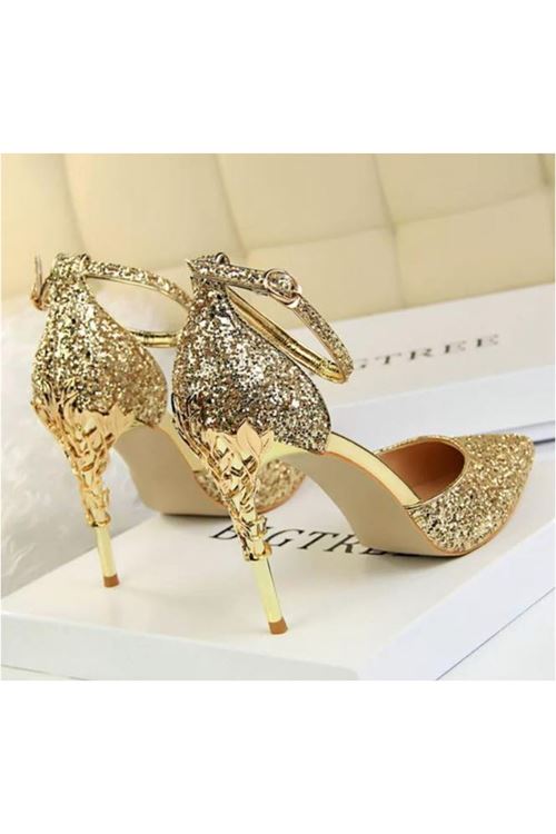 الاحذية نسائية صيفية كعب