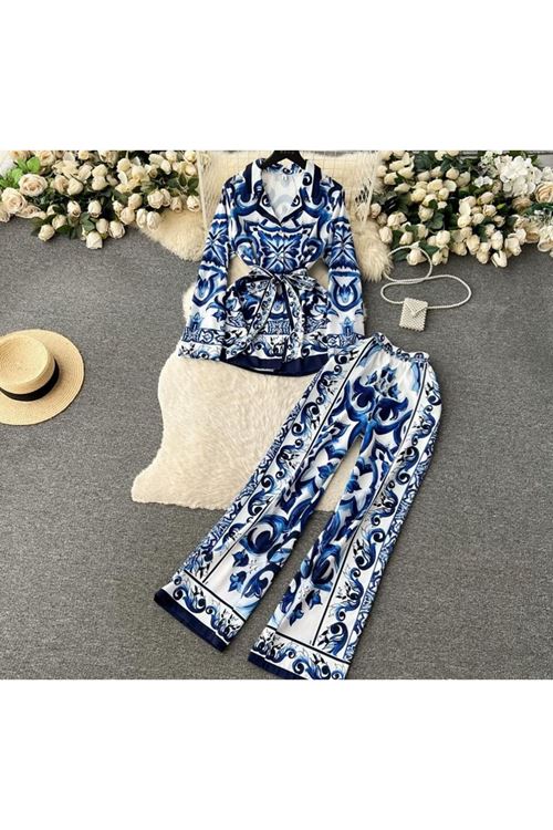 ملابس نسائية صيفية قاط