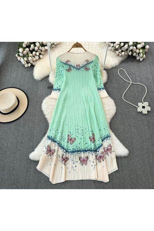 ملابس نسائية صيفية فستان
