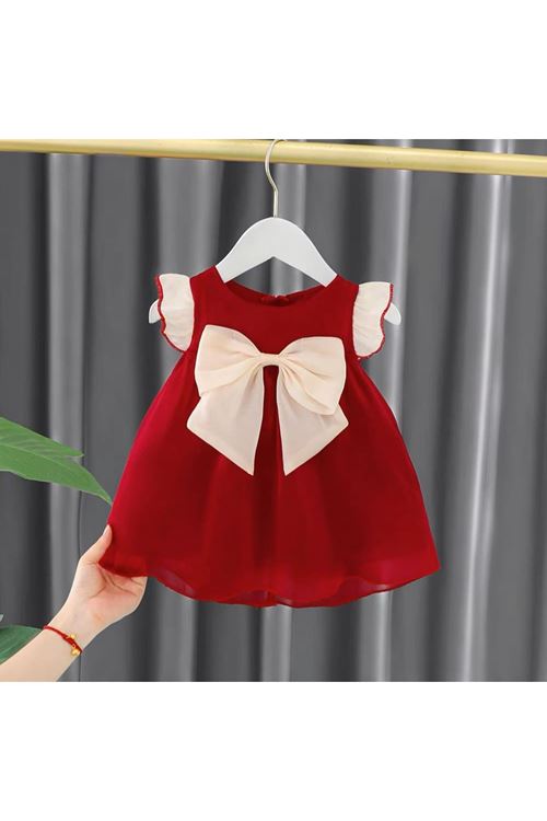 طفل بنت صيفية فستان