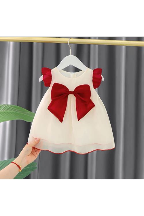 طفل بنت صيفية فستان