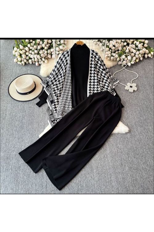 ملابس نسائية شتوية قاط