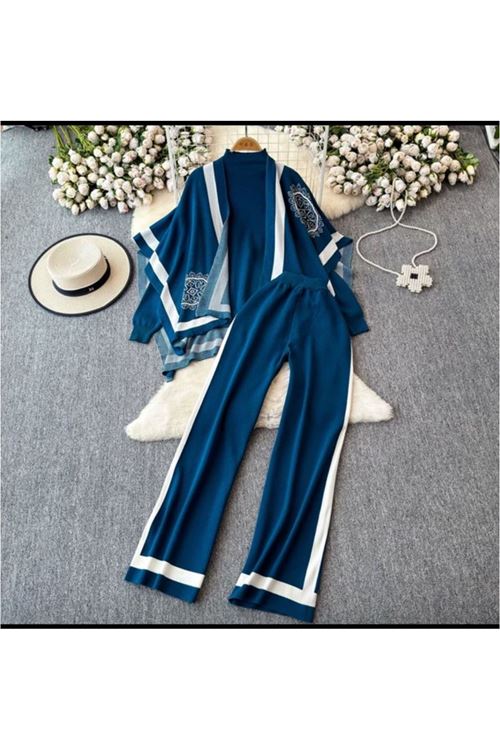 ملابس نسائية شتوية قاط