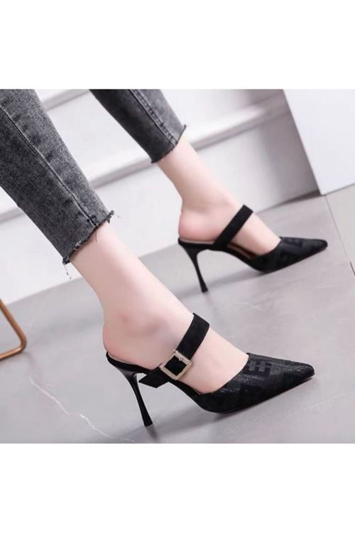 الاحذية نسائية صيفية كعب