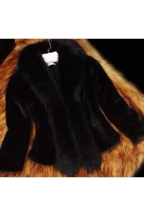 ملابس نسائية شتوية جاكيت 