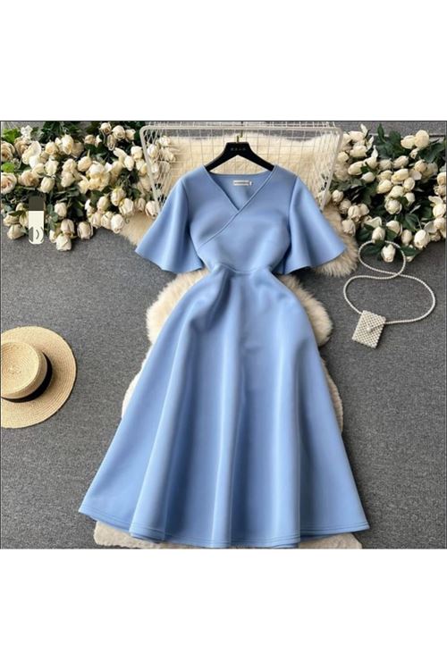 ملابس نسائية صيفية فستان